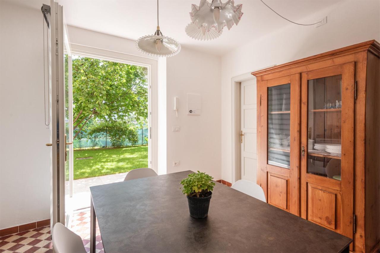 Casa Internazionale Apartment ริวาเดลการ์ดา ภายนอก รูปภาพ