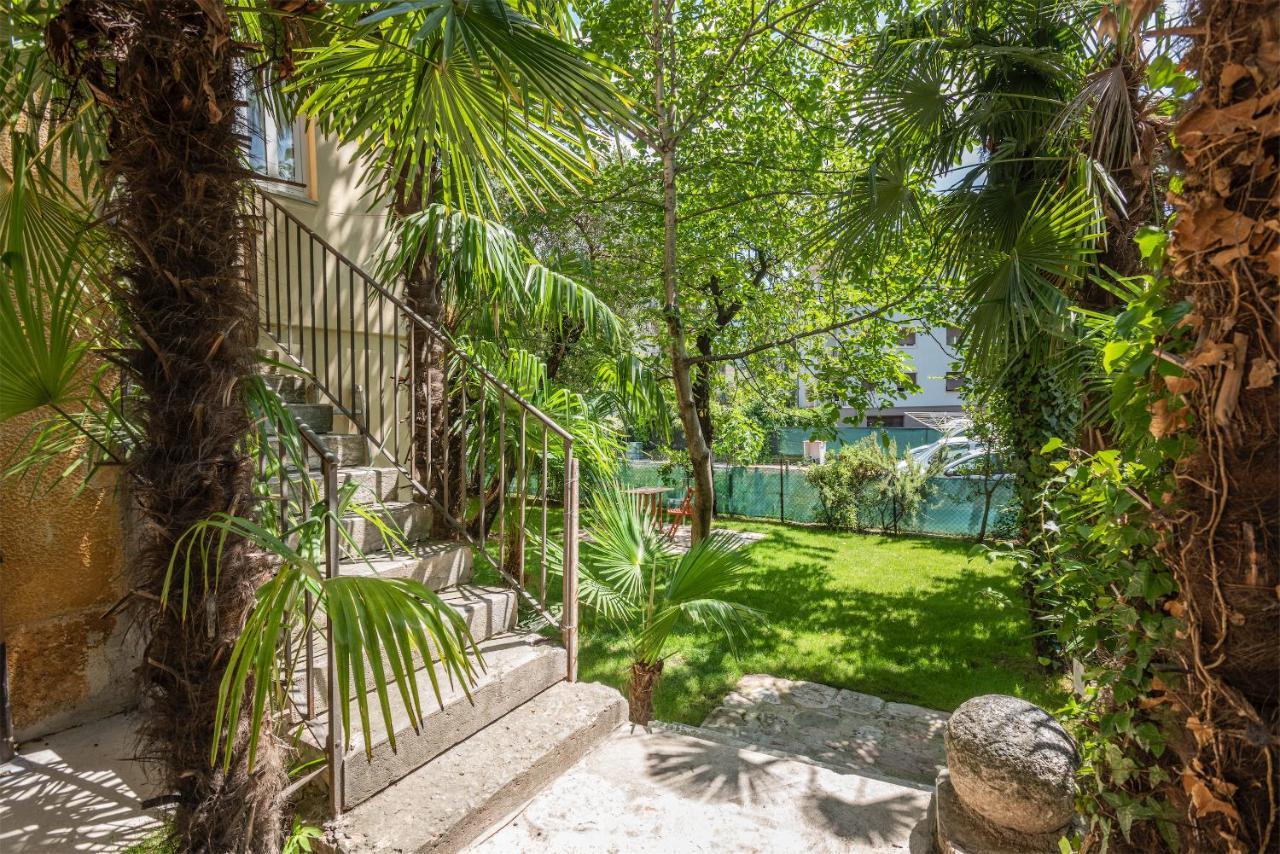 Casa Internazionale Apartment ริวาเดลการ์ดา ภายนอก รูปภาพ