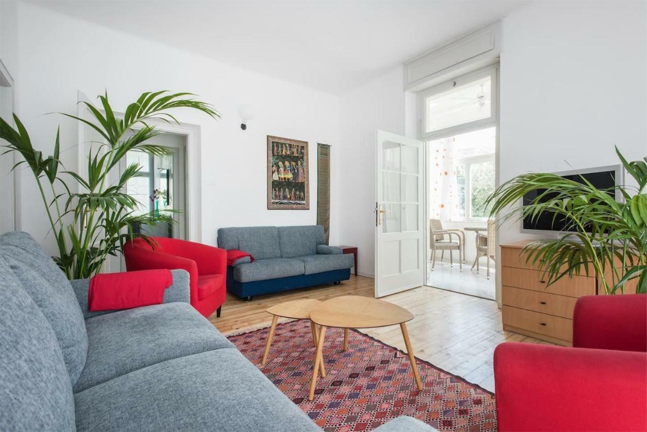 Casa Internazionale Apartment ริวาเดลการ์ดา ภายนอก รูปภาพ