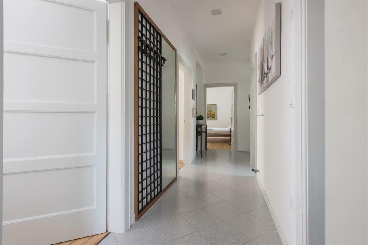 Casa Internazionale Apartment ริวาเดลการ์ดา ภายนอก รูปภาพ